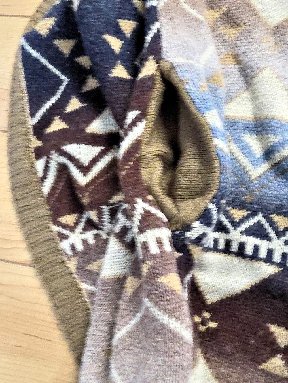 kamana Geometric Knit Cardigan in Blue & Brown - Picture 3 of 5